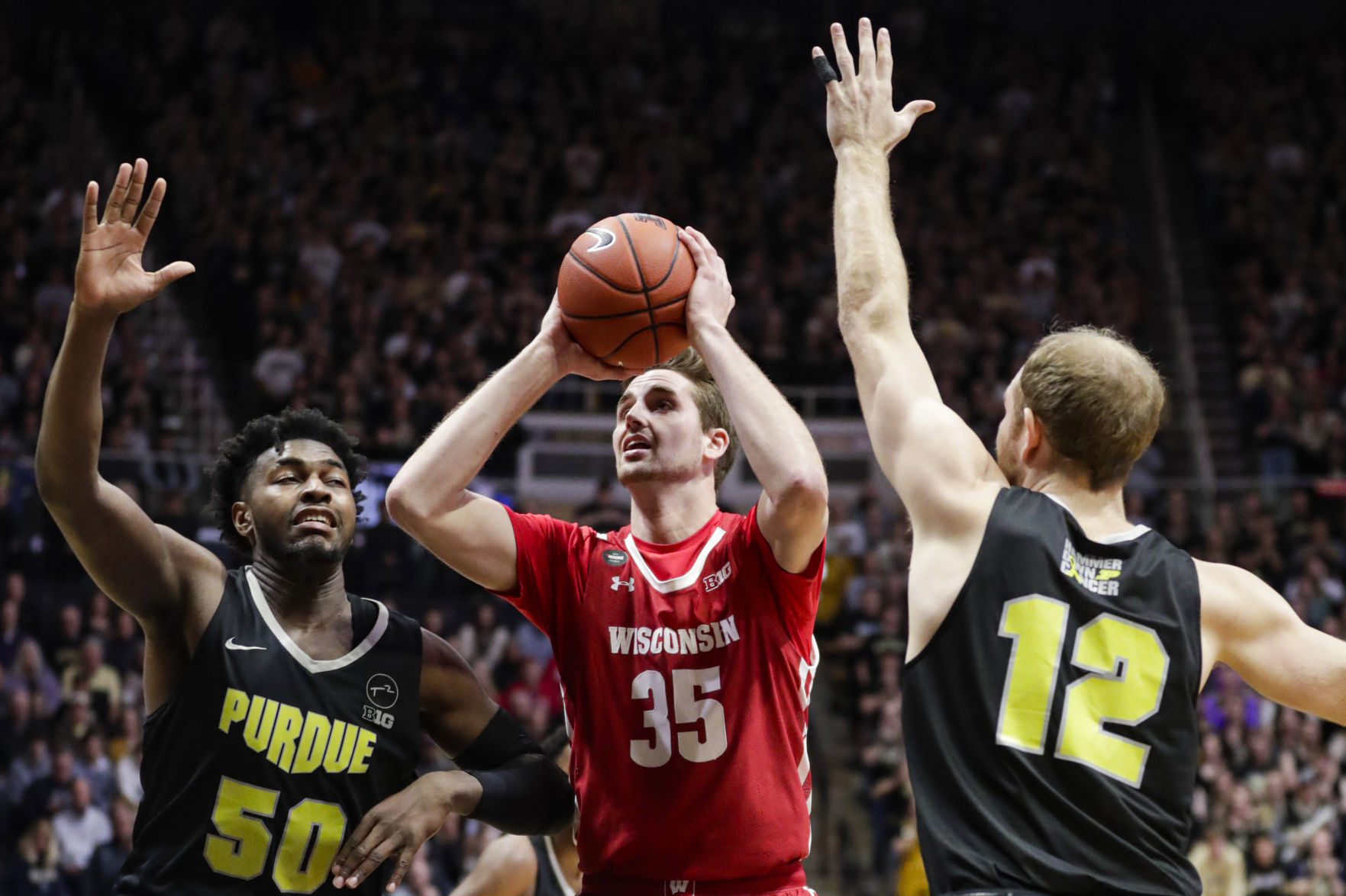 Boilermakers 70, Badgers 51